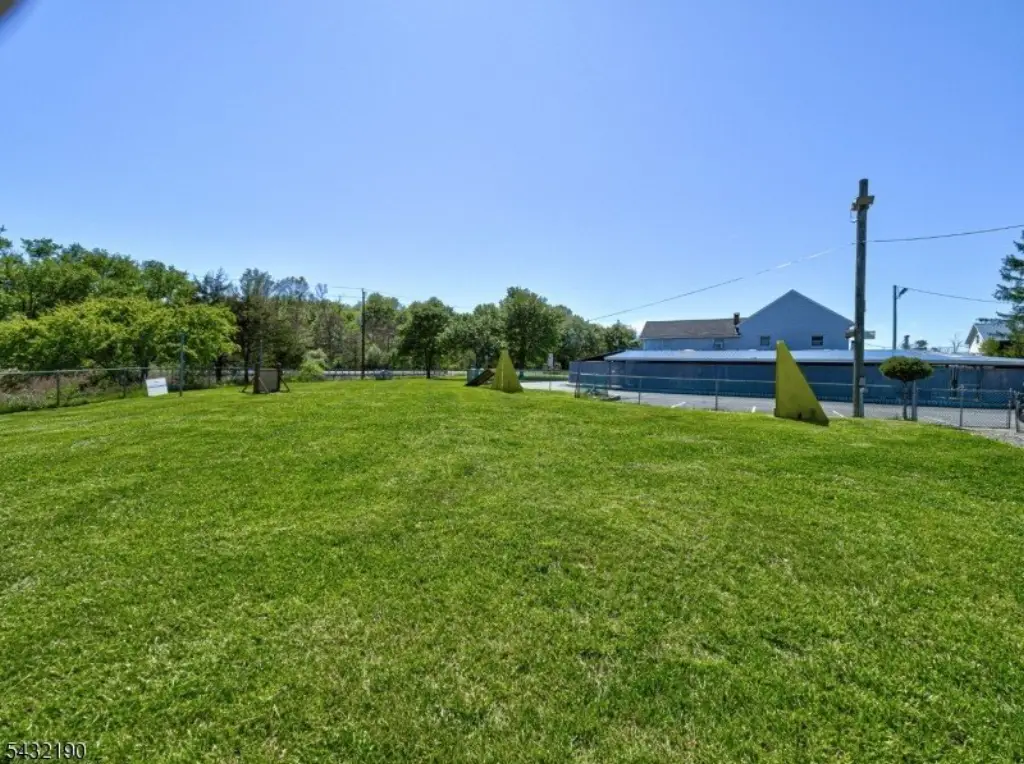 Picture 24