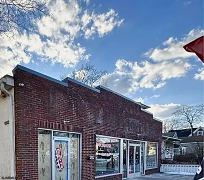Main Street Commercial Building