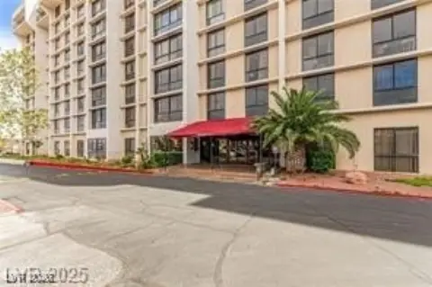Las Vegas High-Rise Condo Near UNLV