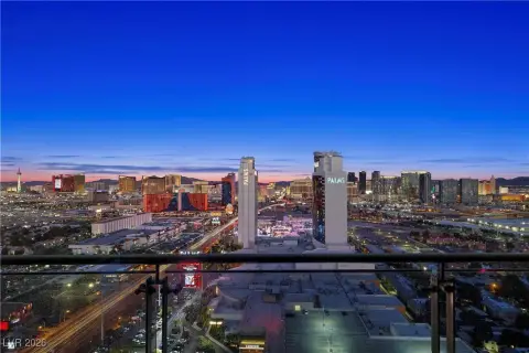 Las Vegas High-Rise Condo