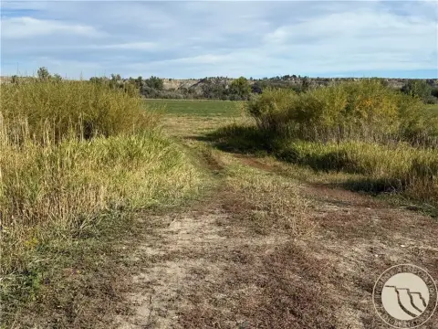 Meadow Land in Worden, Montana