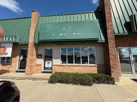 Warsaw Retail or Office Space