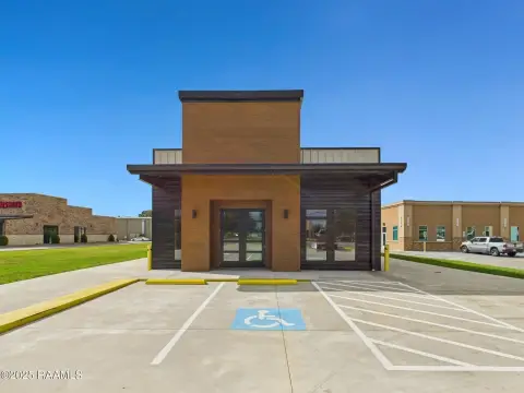 Broussard Retail, Restaurant, Office Space