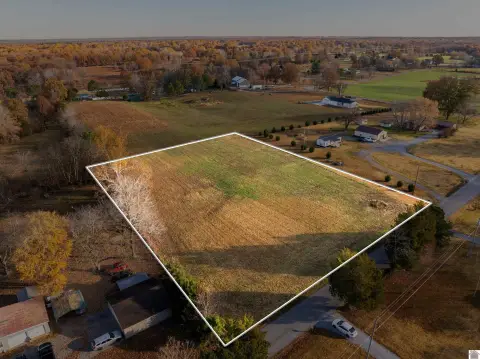 Residential Land in Benton, KY