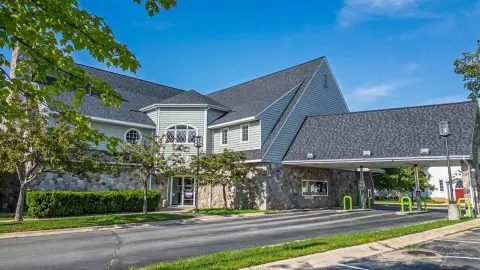 Mixed-Use Commercial Building in Charlevoix