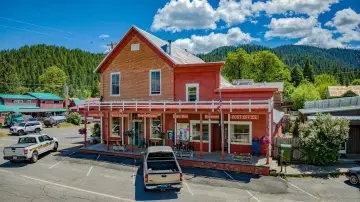 Restored Mixed-Use Building with Rental Income