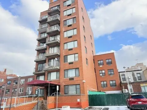 Elmhurst Commercial Unit with Balcony