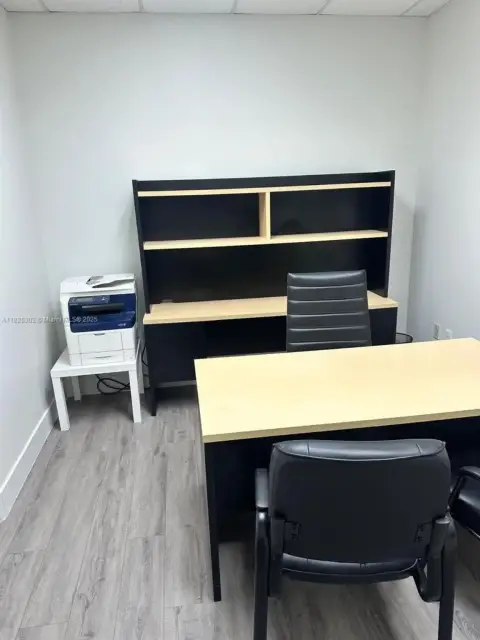 Private Office Space For Lease