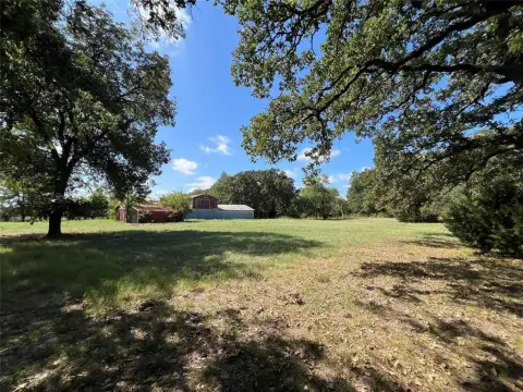 Unrestricted Land with Barn, Cooper