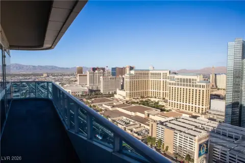 Las Vegas High-Rise Residence