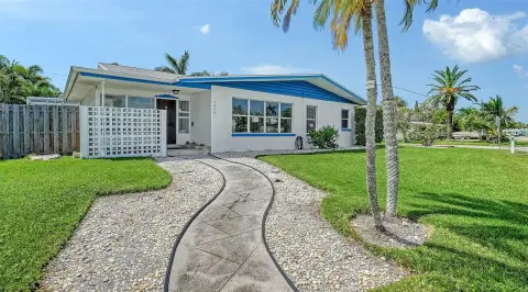 Duplex with Canal Views