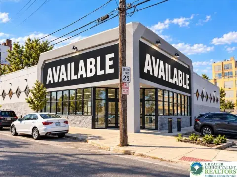 Freestanding Retail Building