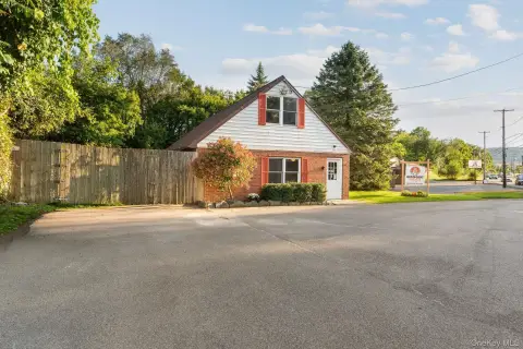 Pet-Care Specialty Property