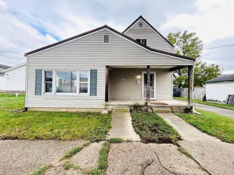 Duplex with Basement Access