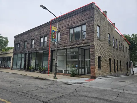 Evanston Mixed-Use Property Near Metra
