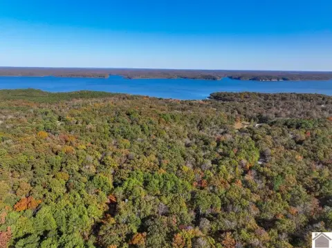 9 Acres Near Kentucky Lake