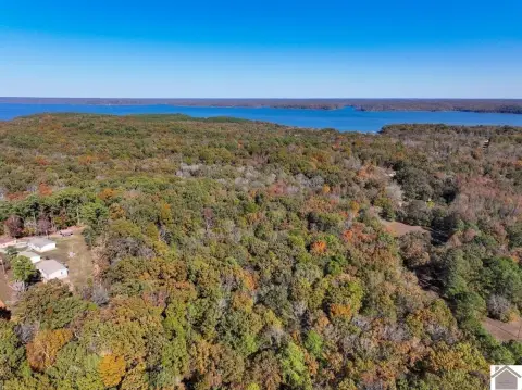 8+ Acres Near Kentucky Lake