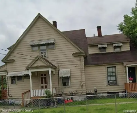 Income Property in Pontiac