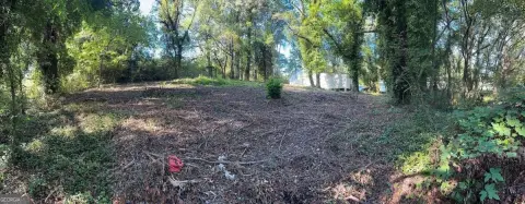 Land Opportunity in Dixie Hills