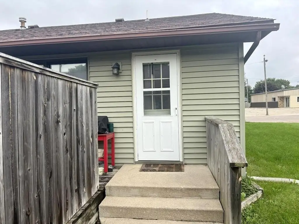 Picture 4