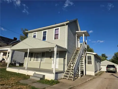 Zanesville Duplex with Detached Garage