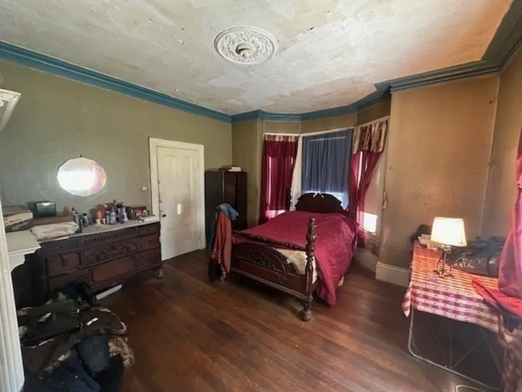 Picture 9