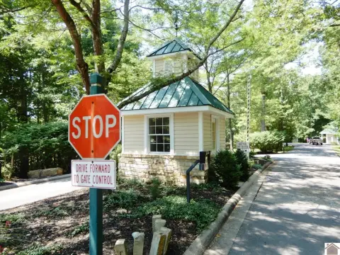 Grand Rivers Water View Lots