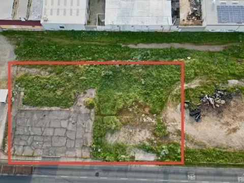 Commercial Lot in Strathmore, CA