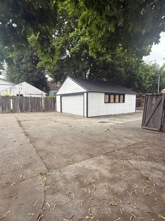 Picture 4