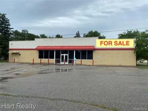 Prime Retail Building, Marlette, Michigan
