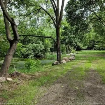 Prestigious Vacant Land in Northville