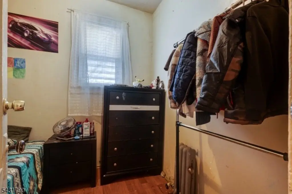 Picture 9