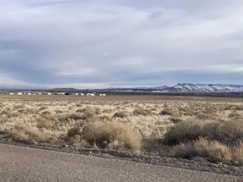 40 Acres Near Airport Hangers