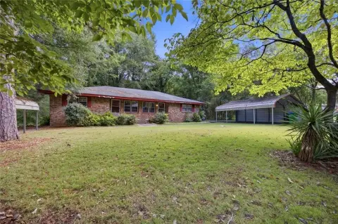 Brick 2-Unit Duplex