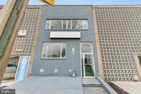 Park View Mixed-Use Commercial Property