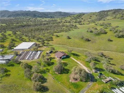516-Acre Ranch Near Wine Country