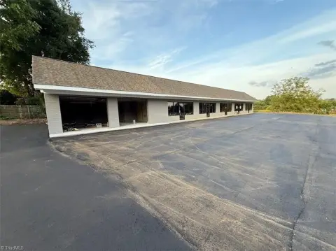 King, NC Office Space Available