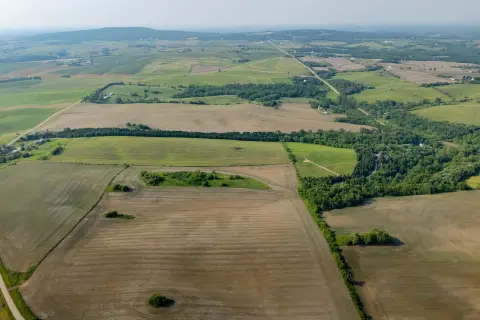 30-Acre Parcel in Blue Mounds
