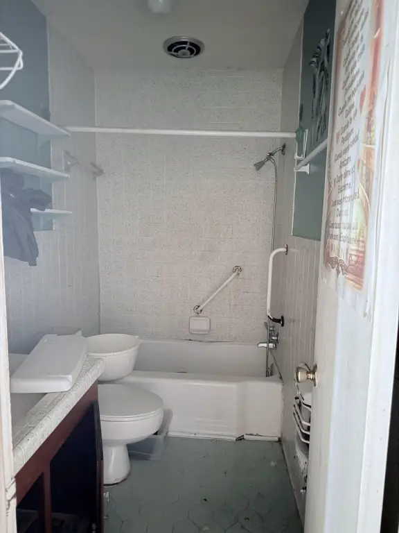 Picture 10