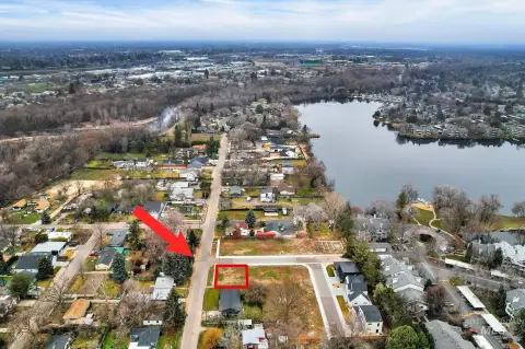 Boise Land Near Boise River