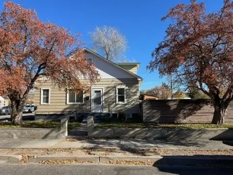 Spacious Duplex Near Idaho State