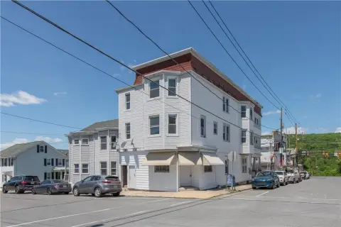 Renovated 5-Unit Apartment Building