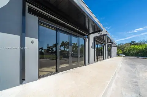 Contemporary Executive Office Suites