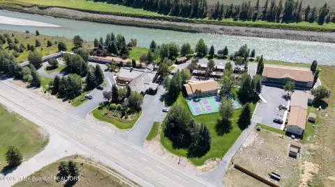Snake River Resort With Cabins