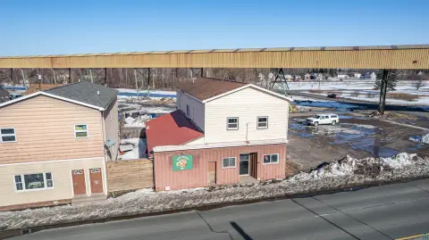 Established Tavern with Apartments Above