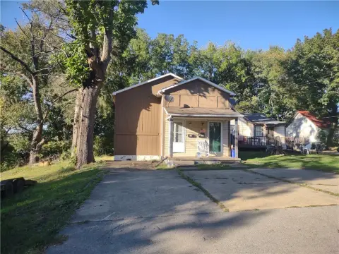 Duplex with Off-Street Parking