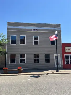 Mixed-Use Building with Salon