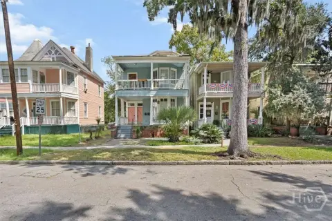 Duplex with Two Balconies