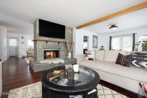 Duplex with Spacious Backyard