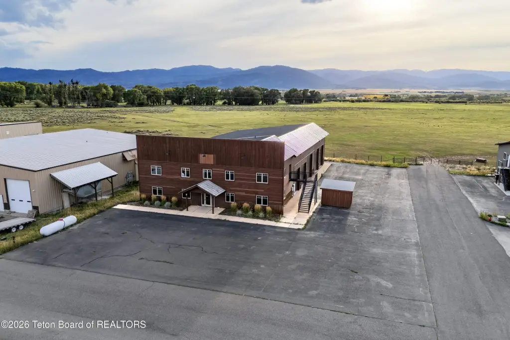 Picture 3